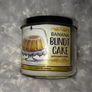 Bath & Body Works Banana Bundt Cake Candle 3 wick candle